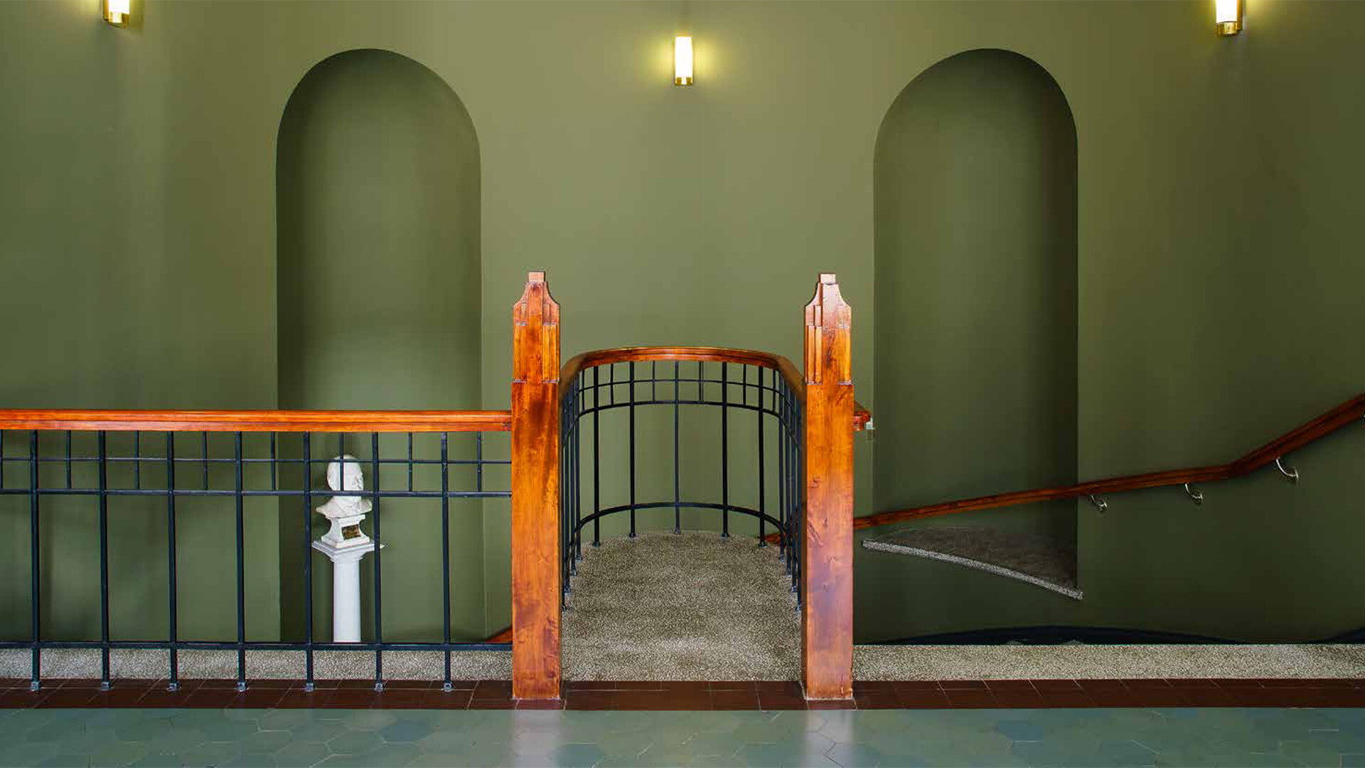 Second-floor staircase in Joensuu City Hall